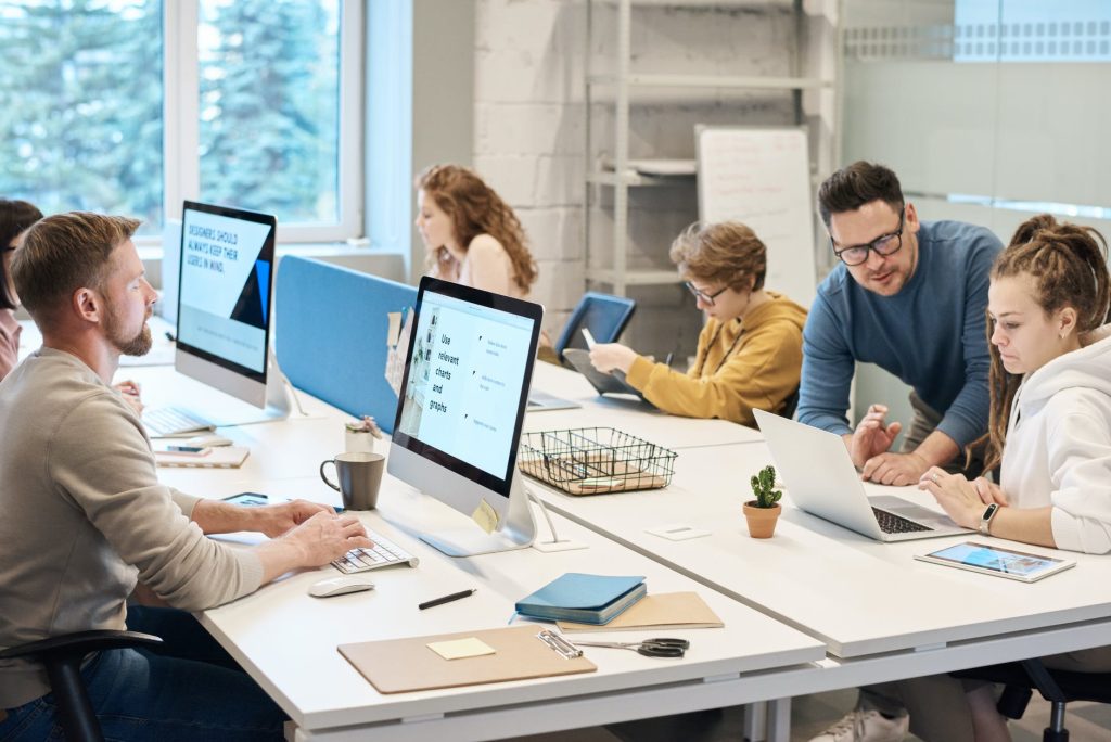 Reunião de projeto de arquitetura online por vídeo