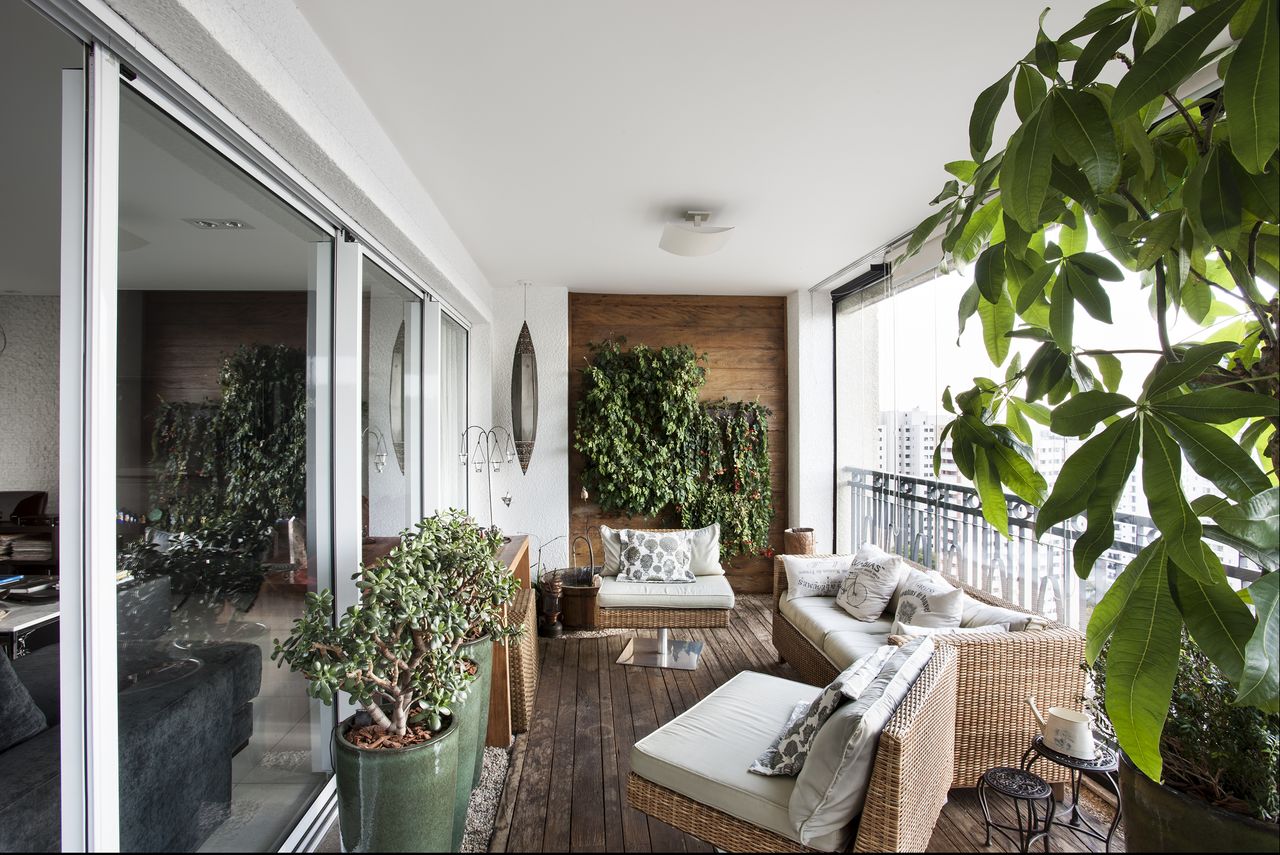 Jardim em sacada de apartamento